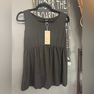 Black Sleeveless Babydoll Tank Top. NWT Large!